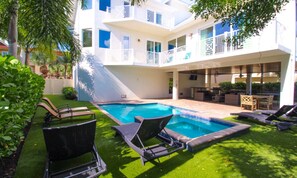 Casa, 6 habitaciones | Alberca