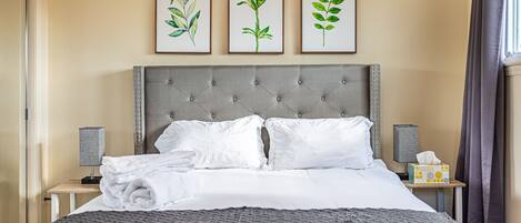 2 Schlafzimmer, Allergikerbettwaren, Betten mit Memory-Foam-Matratzen