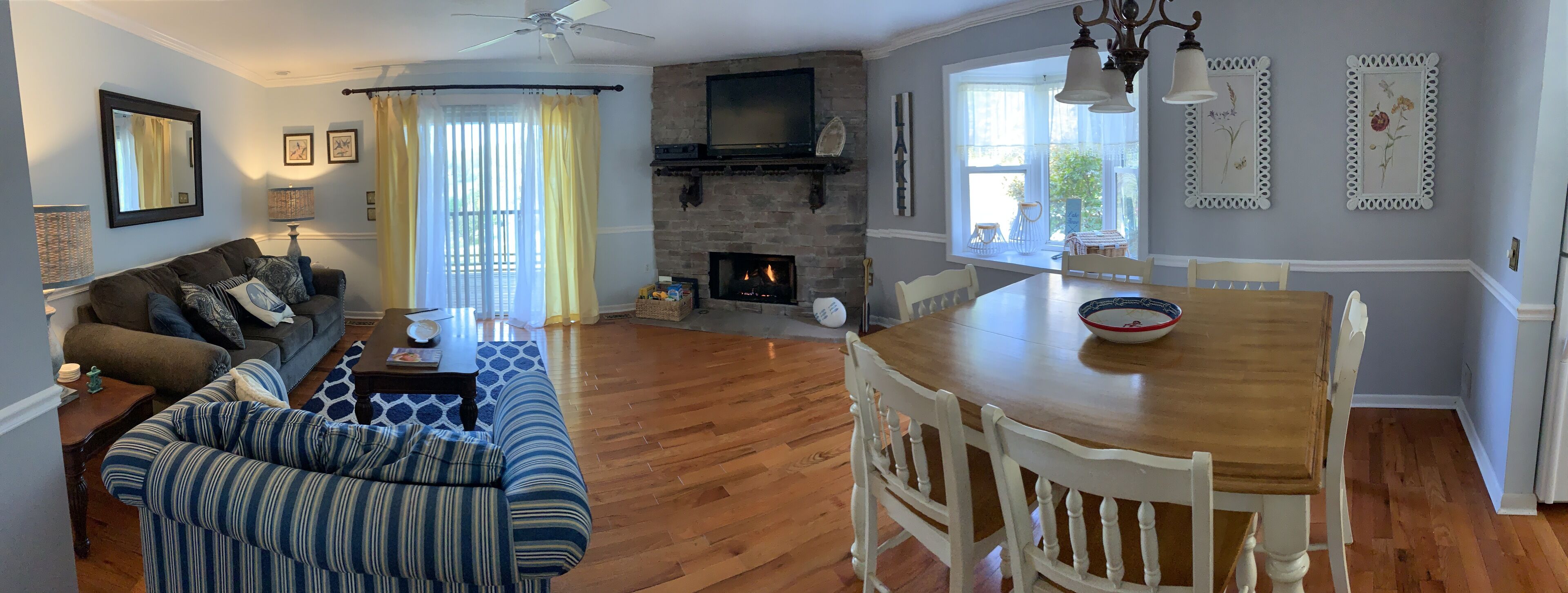 Quiet Townhouse - Cozy Gas Fireplace - Near Lake Chatuge