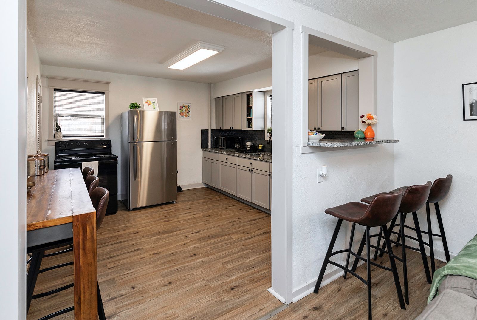 Fun Backyard ~Close to Downtown~Pet Friendly~4BDRM