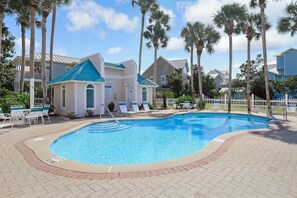 House, Multiple Beds (Paradise 247) | Pool | Outdoor pool