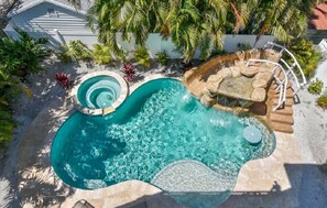 Pool - Ocean Breeze by AMI Locals (Bradenton Beach)