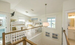 Room - Pineapple Paradise by AMI Locals (Holmes Beach)