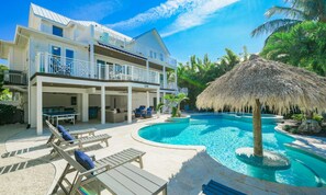 House, 5 Bedrooms | Exterior