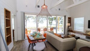 House, 3 Bedrooms | In-room dining - The Surof House by AMI Locals (Bradenton Beach)
