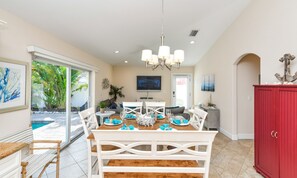 Hus, 3 soverom | Spiseområde på rommet