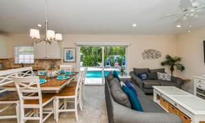 Hus, 3 soverom | Spiseområde på rommet