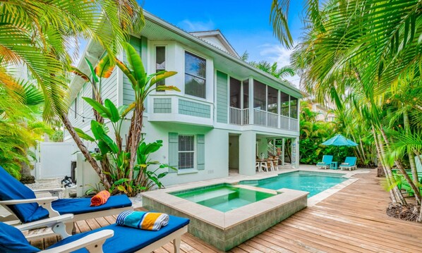 Casa, 4 habitaciones | Alberca