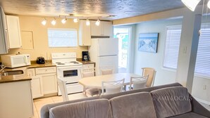 Condo, 2 chambres | Cuisine privée