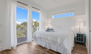 House, Multiple Beds