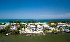 Nhà, 5 phòng ngủ | Ngoại thất