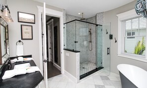 House, 5 Bedrooms | Bathroom - Salt Life by AMI Locals (Bradenton Beach)