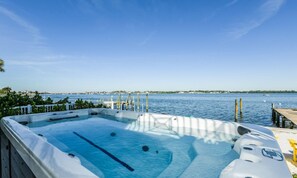 House, 5 Bedrooms | Private spa tub - Salt Life by AMI Locals (Bradenton Beach)