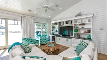 House, Multiple Beds | Living room