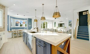 House, Multiple Beds | Private kitchen | Fridge, microwave, stovetop, dishwasher