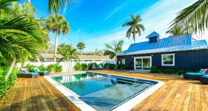 Islands West Resort Villas by AMI Locals