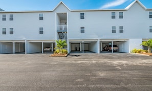 Exterior - Sandy Pointe by AMI Locals (Holmes Beach)