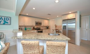 Talo, 5 makuuhuonetta | Yksityinen keittiö | Jääkaappi, mikroaaltouuni, liesi, astianpesukone