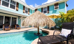 House, 5 Bedrooms | Pool