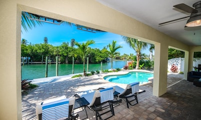 Paradise on Pine by AMI Locals