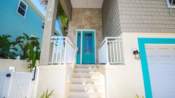 House, 4 Bedrooms | Exterior