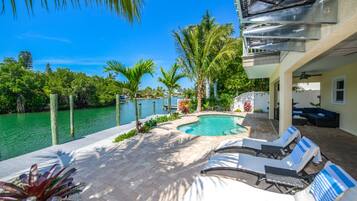 Casa, 4 habitaciones | Alberca