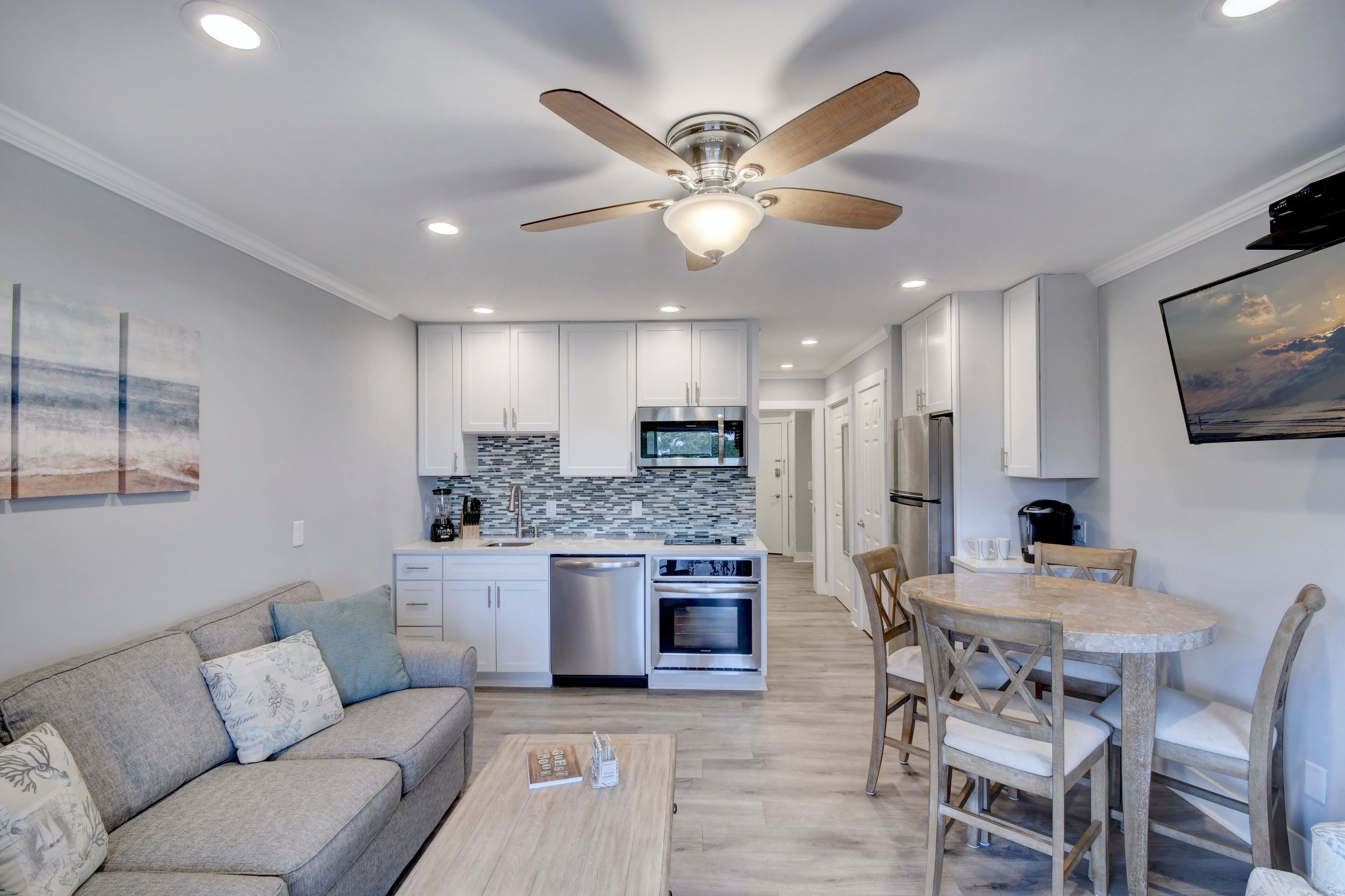 Awesome Ocean View! Coligny Area! Updated and CLEAN 1 Bedroom! #380