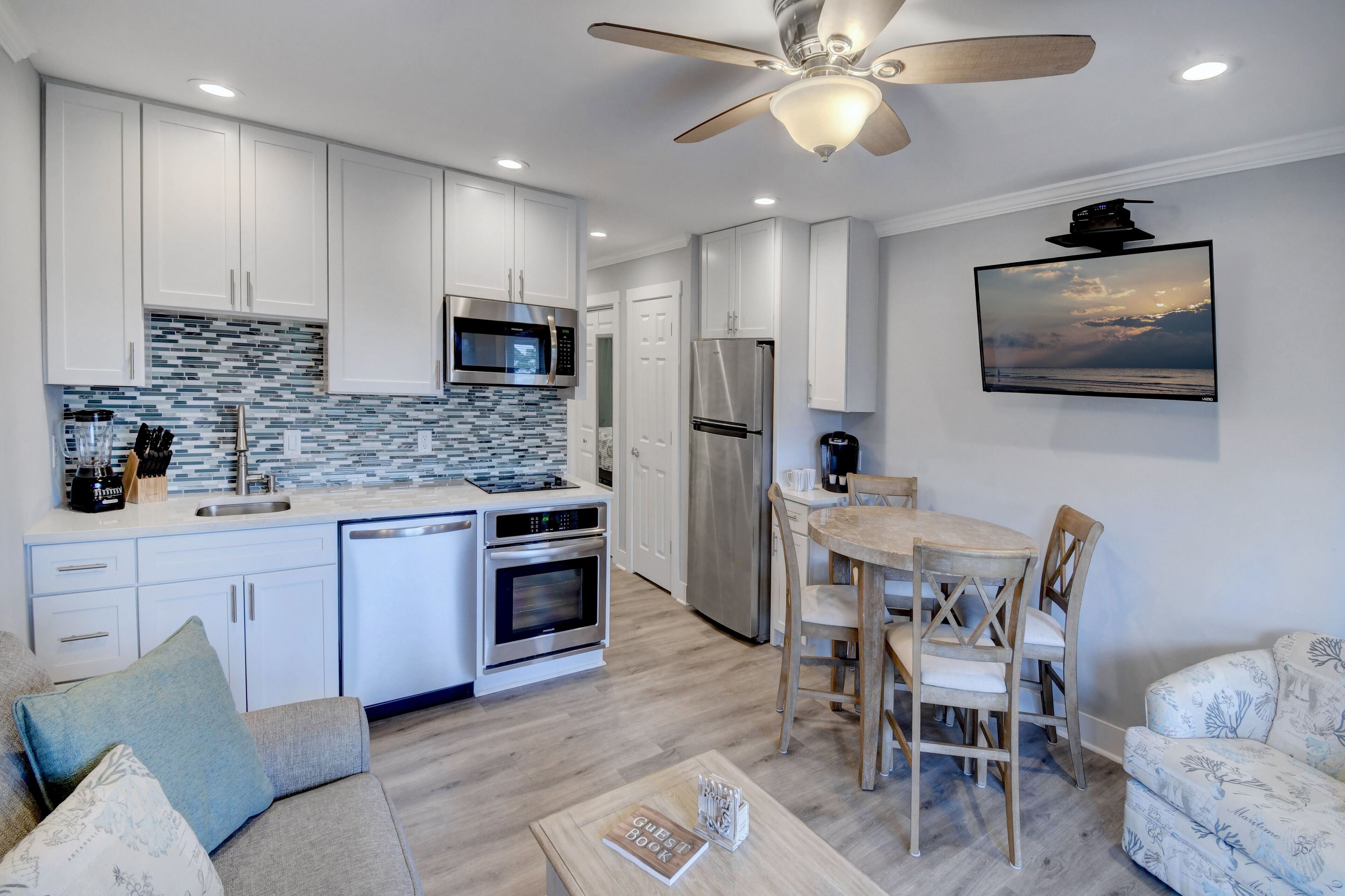 Awesome Ocean View! Coligny Area! Updated and CLEAN 1 Bedroom! #380