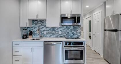 Awesome Ocean View! Coligny Area! Updated and CLEAN 1 Bedroom! #380