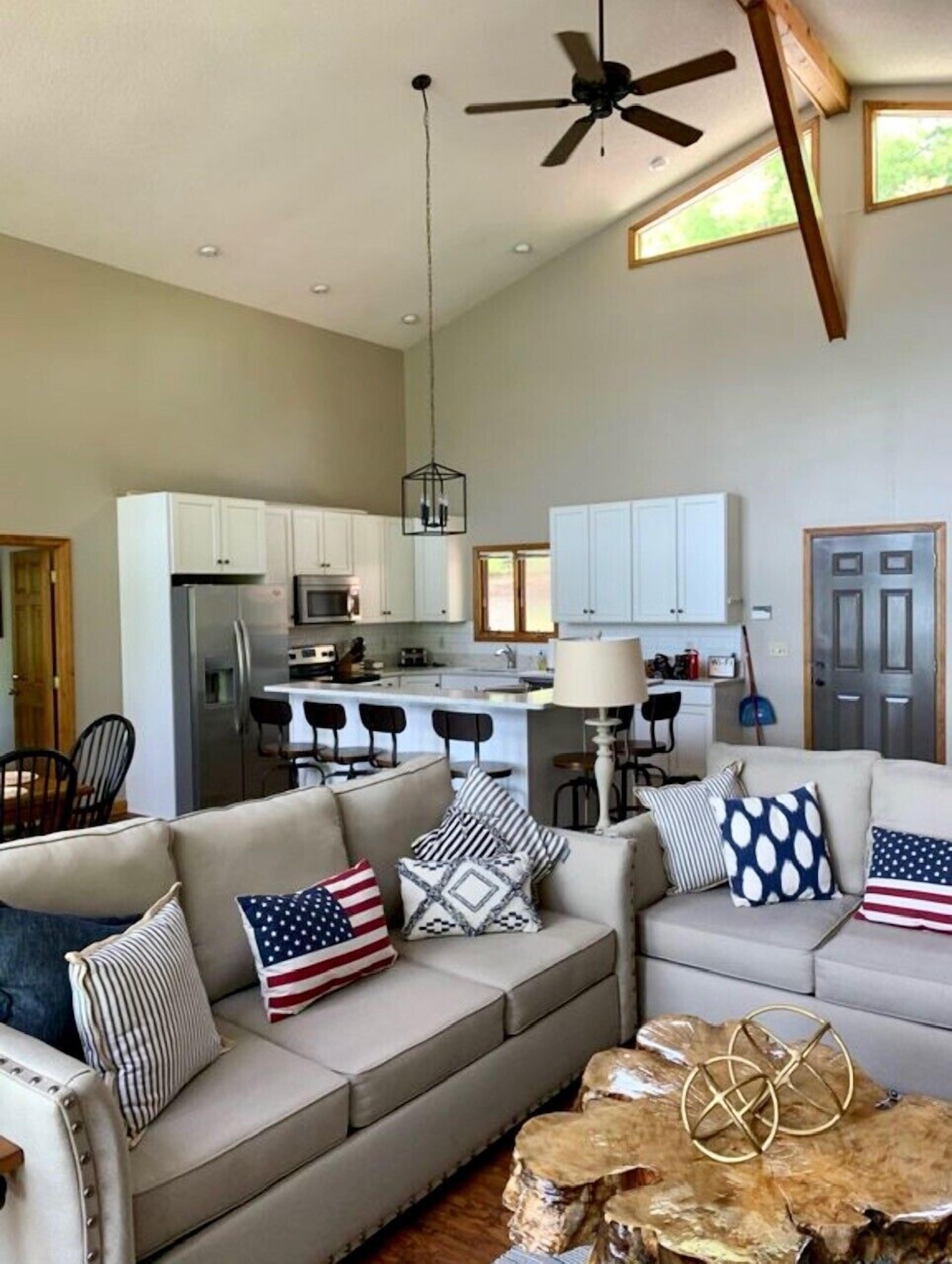 Great views, Top Rated Home - The Island View at East Norris Point