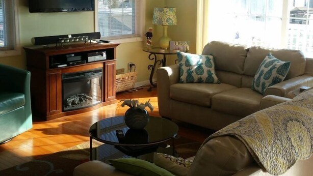 Stereo - Nw2300 New Jersey Ave-301 (North Wildwood)