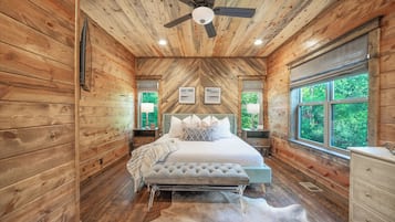 5 habitaciones, tabla de planchar con plancha y cuna de viaje