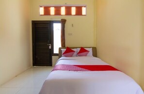 Room - OYO 3027 Griya Temenggungan Syariah (Pamekasan)