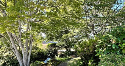 Oceanview | Big Deck | Modern Home - Crash Pad BnB