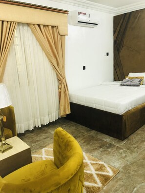 5 bedrooms