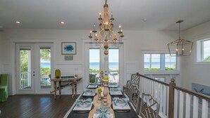 House, Multiple Beds | In-room dining