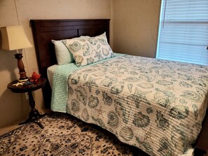 3 bedrooms, free WiFi, bed sheets - Pamlico Paradise w/ private boat ramp and dock (Aurora)