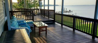 Pamlico Paradise w/ private boat ramp and dock
