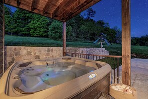 Bain à remous extérieur