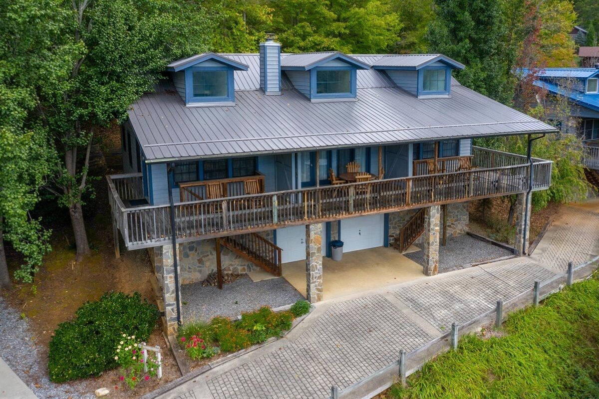 Springdale Hummingbird Villa