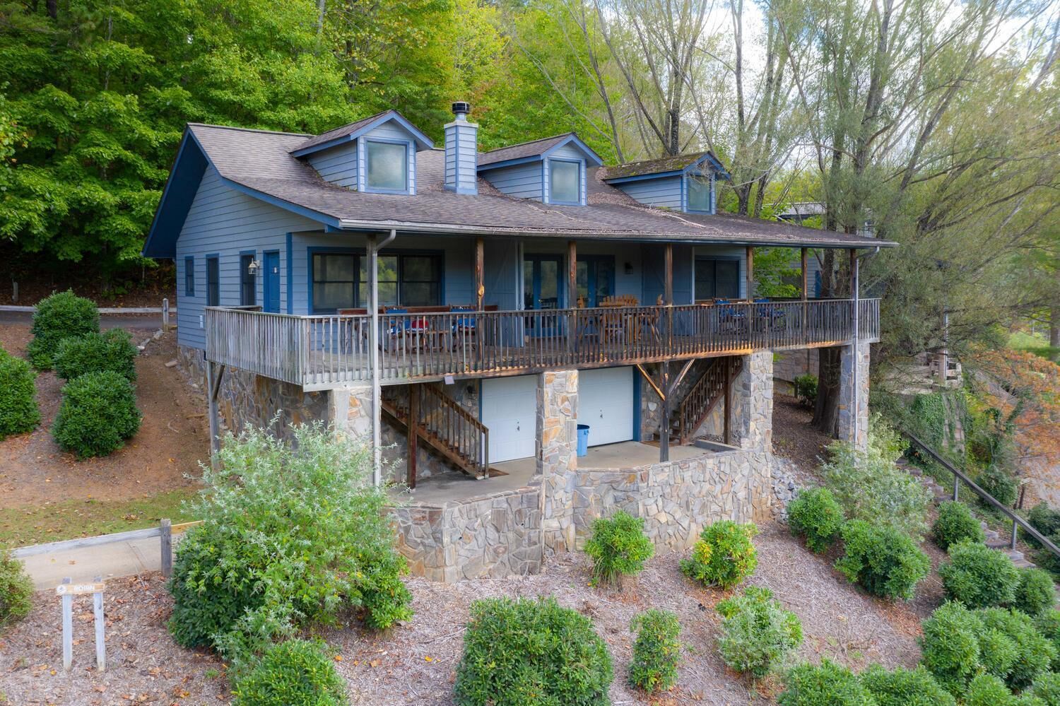 Springdale Robin Villa