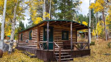 Red Mountain Cabin | Bed sheets
