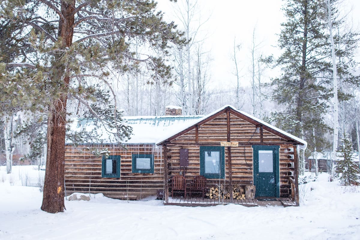 Cabane, vue montagne (Hermitage) | Draps fournis