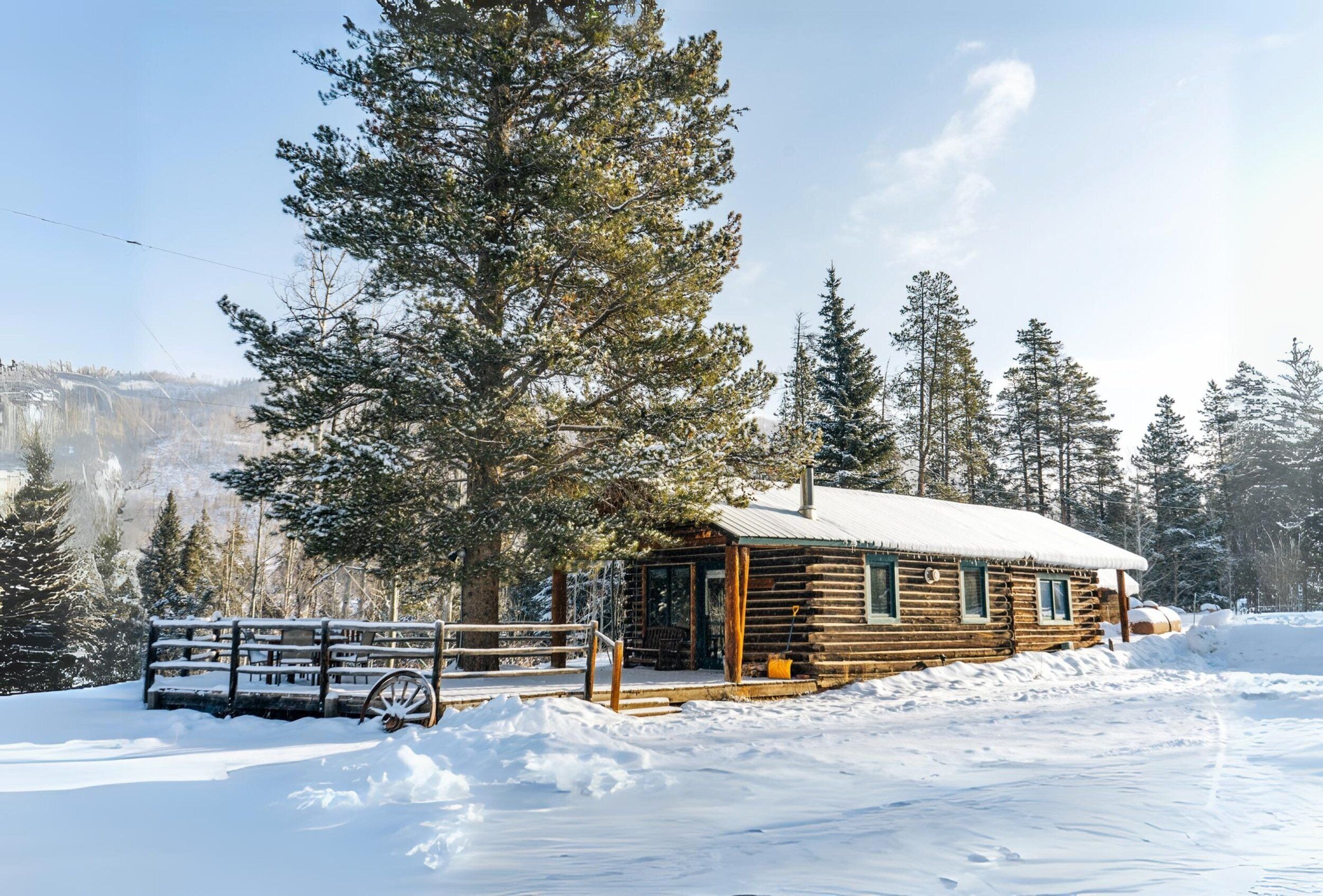 Chalet rustique, vue sur la montagne (Valley View) | Literie fournie