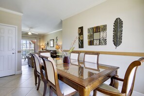 Appartement | Dineren in de kamer