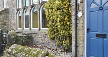 3 The Reading Room Cottages - UK31802