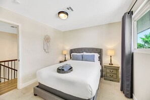 7 bedrooms, in-room safe, iron/ironing board, travel cot