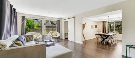 TV connectée, cheminée