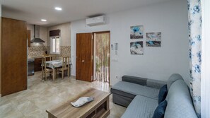 TV - Casa Rural  El Chorrillo Conil de la Frontera by Ruralidays (Cádiz)