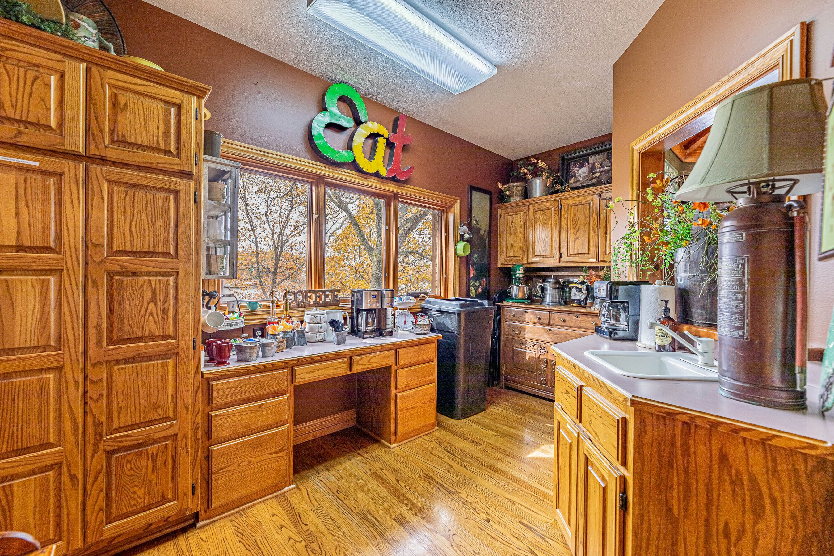 Cedar Lodge - Lake Front Retreat and Resort